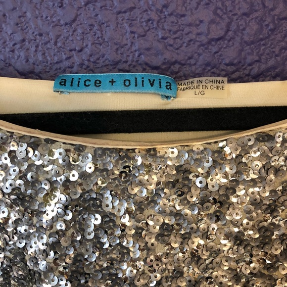 || Alice + Olivia Sequin Top || - Picture 4 of 5